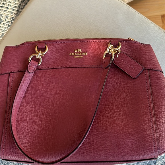 COACH Beautiful lipstick rose purse- brand new pristine condition. Never worn - Picture 4 of 6